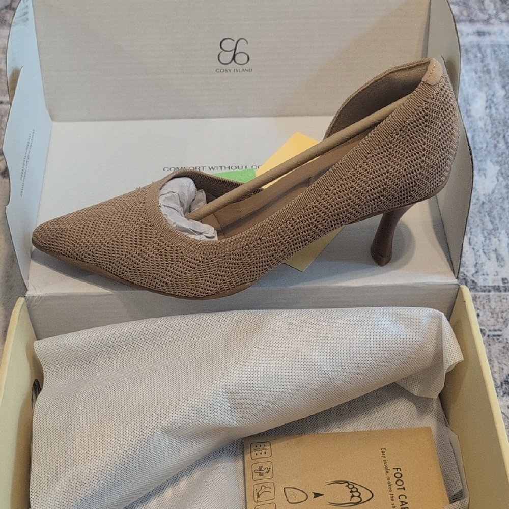 Women's Brown Textured Heels